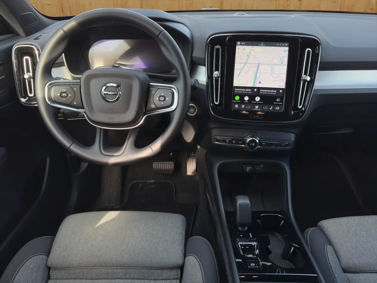2.0 B4 Plus Dark | Harman Kardon | Stoel + Stuur Verwarming | Trekhaak | Camera | Keyless Start / Entry |