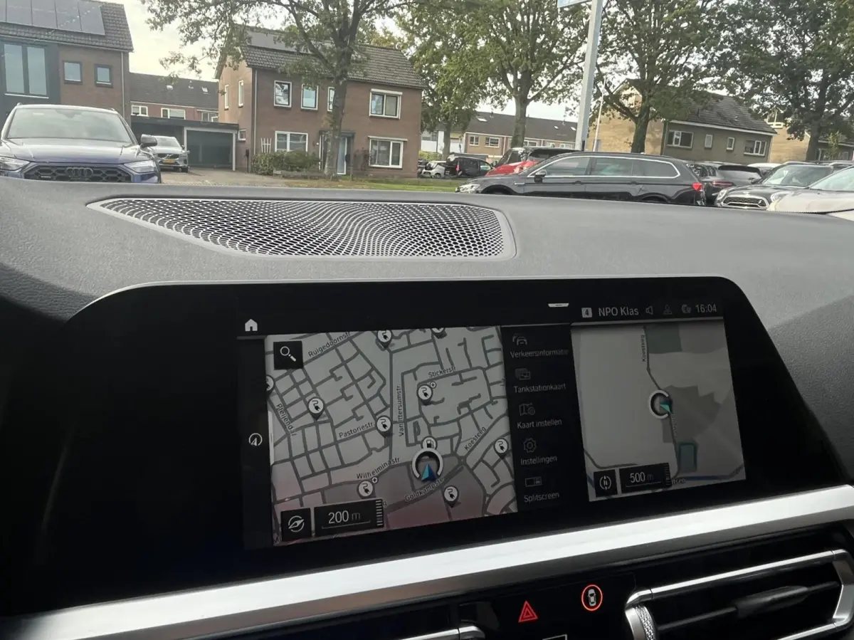 320e Leer, Climat, Carplay, Trekhaak..