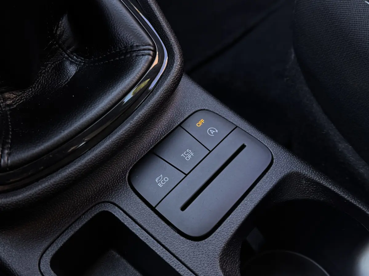 86PK TREND CARPLAY/AIRCO/NAVIGATIE