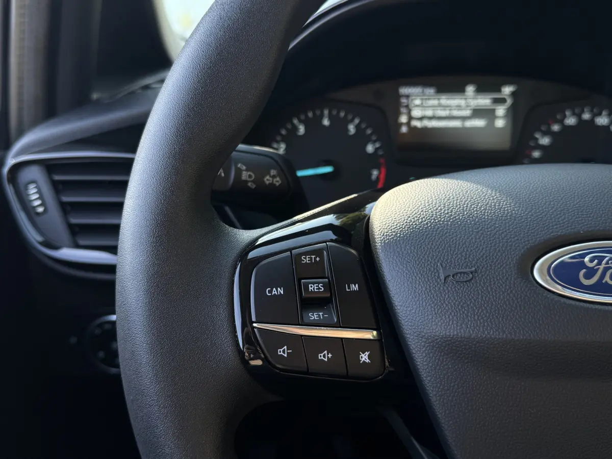 86PK TREND CARPLAY/AIRCO/NAVIGATIE