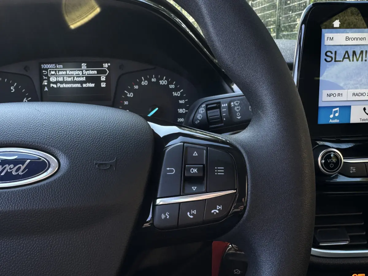86PK TREND CARPLAY/AIRCO/NAVIGATIE