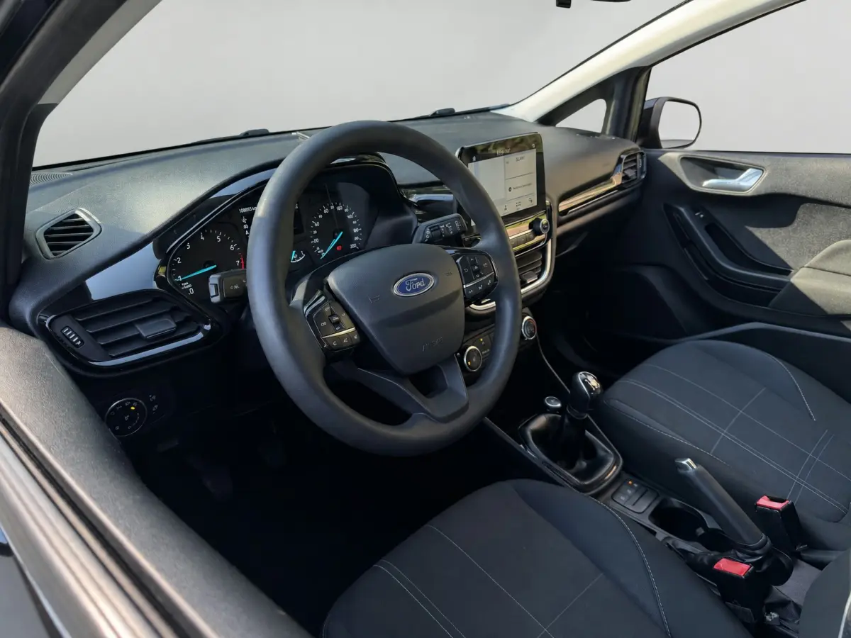 86PK TREND CARPLAY/AIRCO/NAVIGATIE