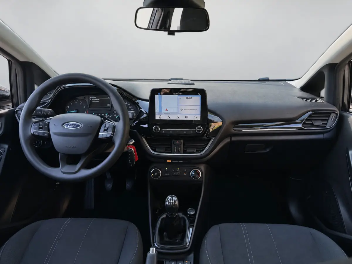 86PK TREND CARPLAY/AIRCO/NAVIGATIE