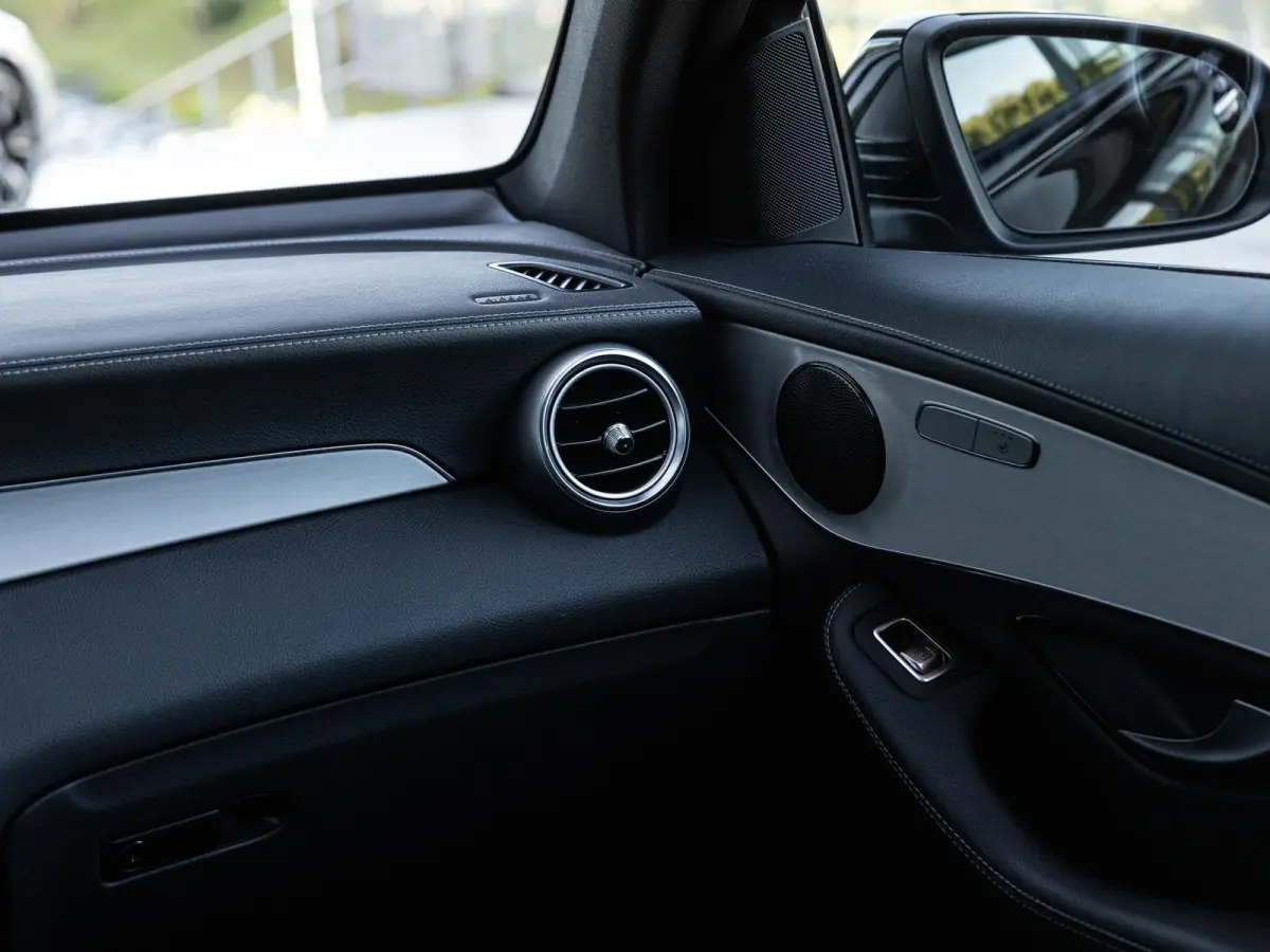 300e 4MATIC Business Solution AMG | SCHUIF-KANTELDAK | 360 CAMERA | KEYLESS ENTRY | APPLE CARPLAY | STOELVERWARMING | NL GELEVERD | 1E EIGENAAR | NIGHT PAKKET | SOH 92% |