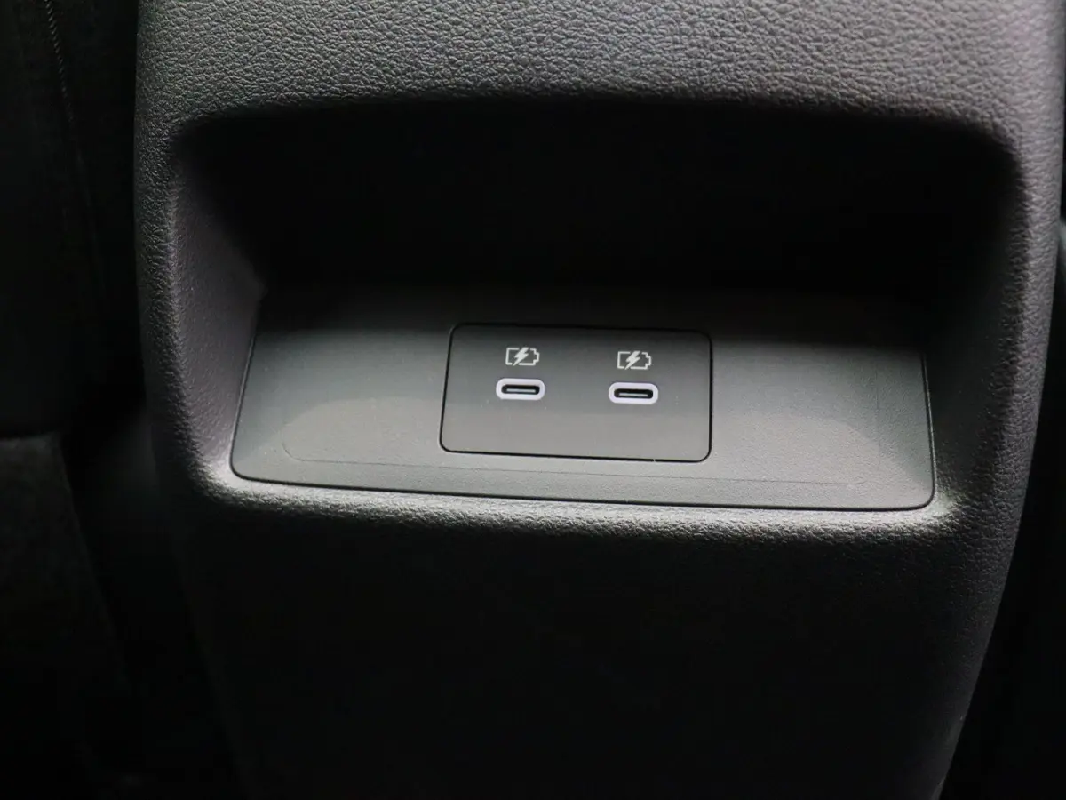 158pk MHEV Xtronic Tekna Plus | Panorama dak | Stoel en stuur verwarming | Head up display |