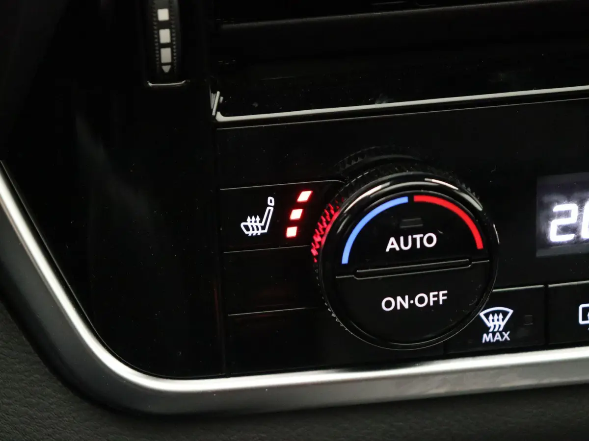 158pk MHEV Xtronic Tekna Plus | Panorama dak | Stoel en stuur verwarming | Head up display |