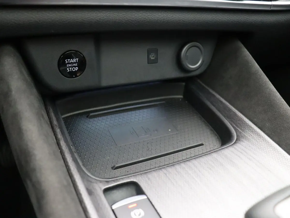 158pk MHEV Xtronic Tekna Plus | Panorama dak | Stoel en stuur verwarming | Head up display |