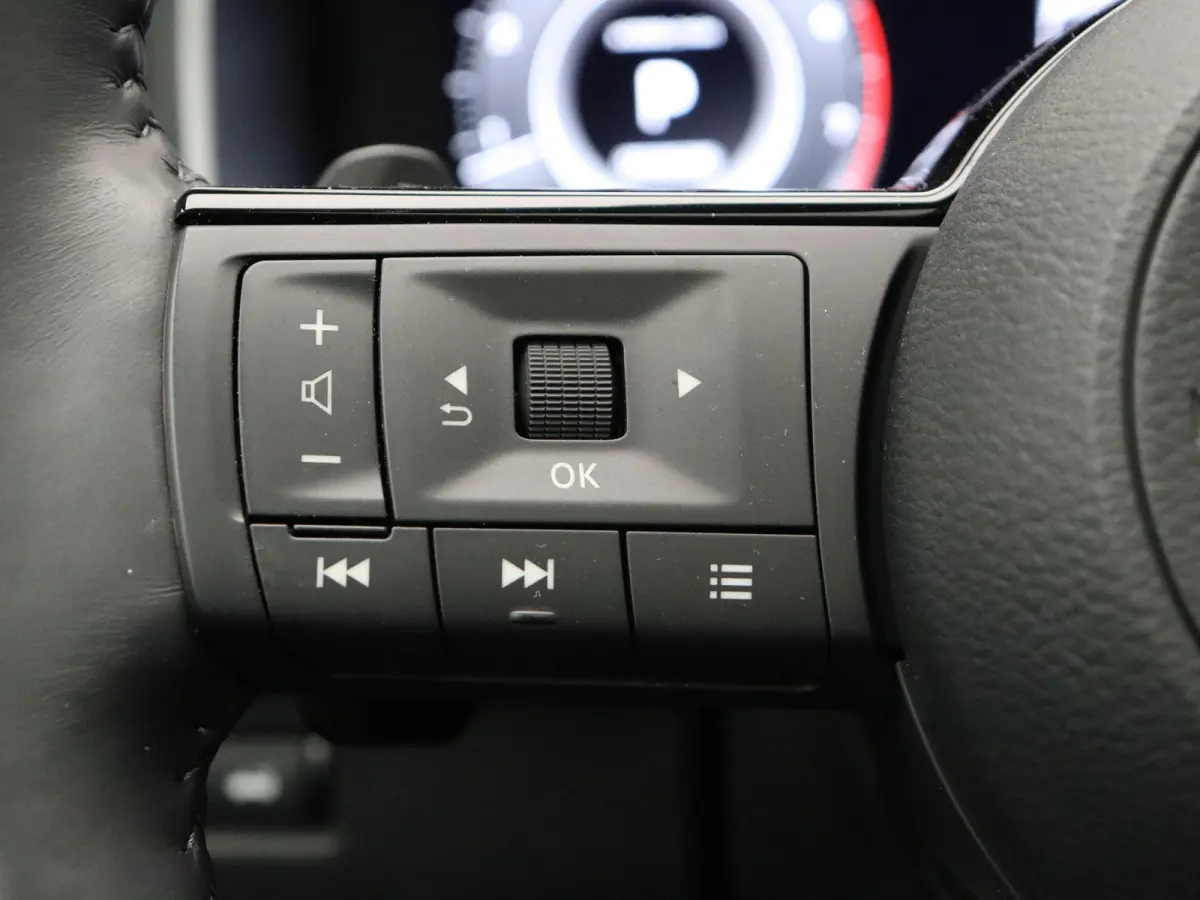 158pk MHEV Xtronic Tekna Plus | Panorama dak | Stoel en stuur verwarming | Head up display |