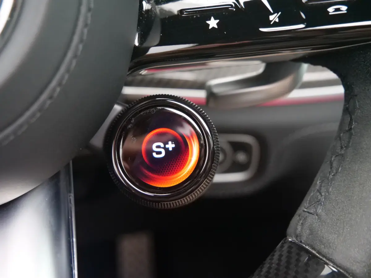 AMG 63 S 4MATIC+ Premium Plus 612 Pk Automaat Burmeister / Stoelventilatie / Pano-dak / Trekhaak / Soft-Close / Adaptive Cruise