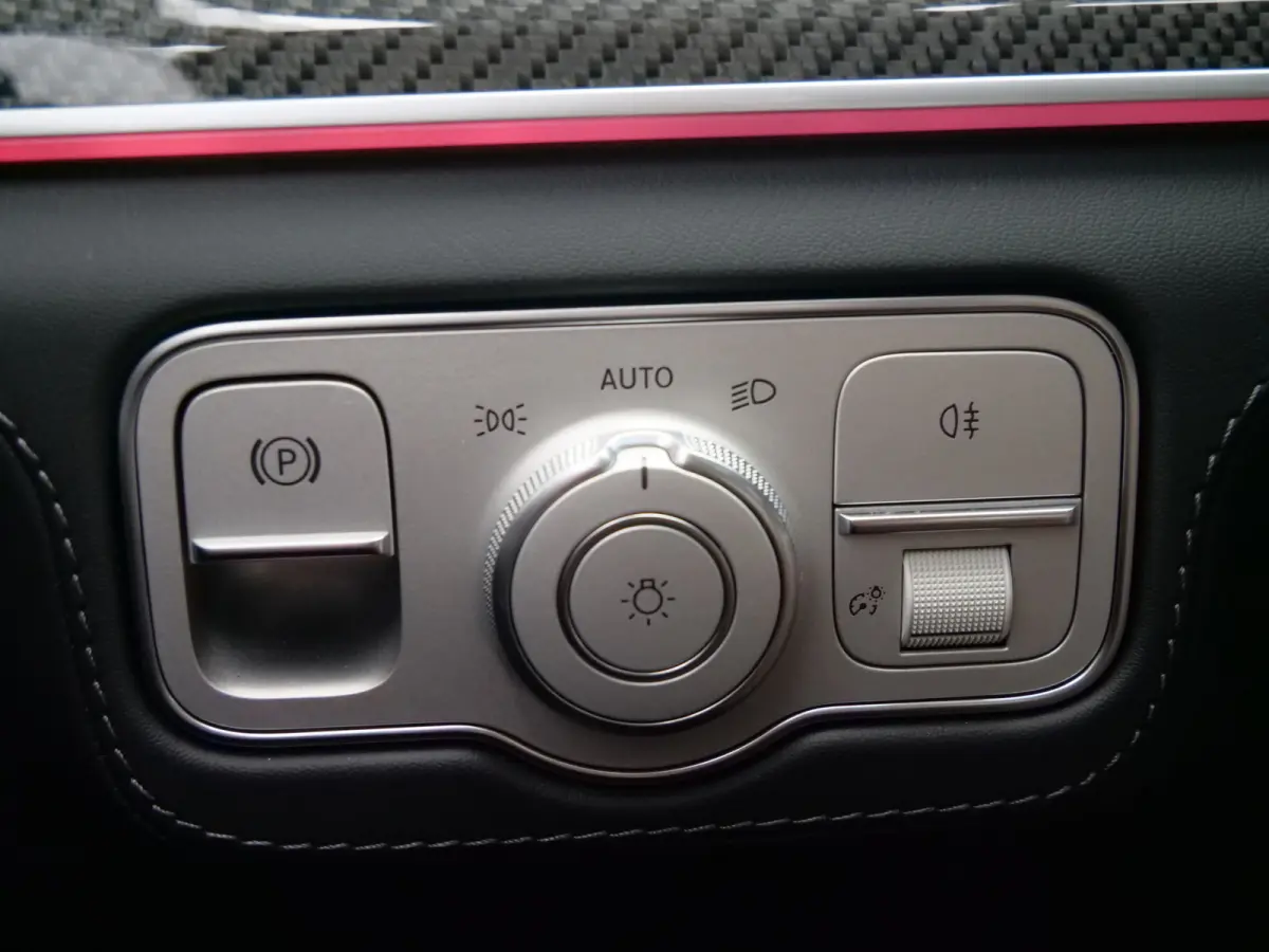 AMG 63 S 4MATIC+ Premium Plus 612 Pk Automaat Burmeister / Stoelventilatie / Pano-dak / Trekhaak / Soft-Close / Adaptive Cruise