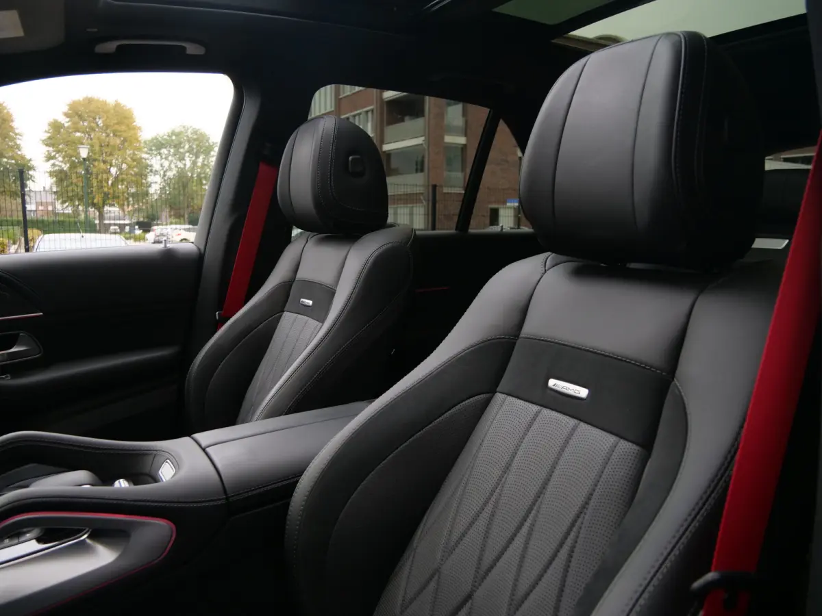 AMG 63 S 4MATIC+ Premium Plus 612 Pk Automaat Burmeister / Stoelventilatie / Pano-dak / Trekhaak / Soft-Close / Adaptive Cruise
