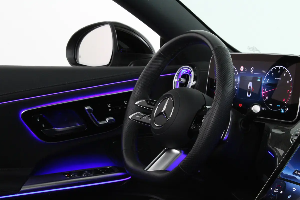 200 AMG Line > Night-pakket/Graphite Grey/High Performance LED