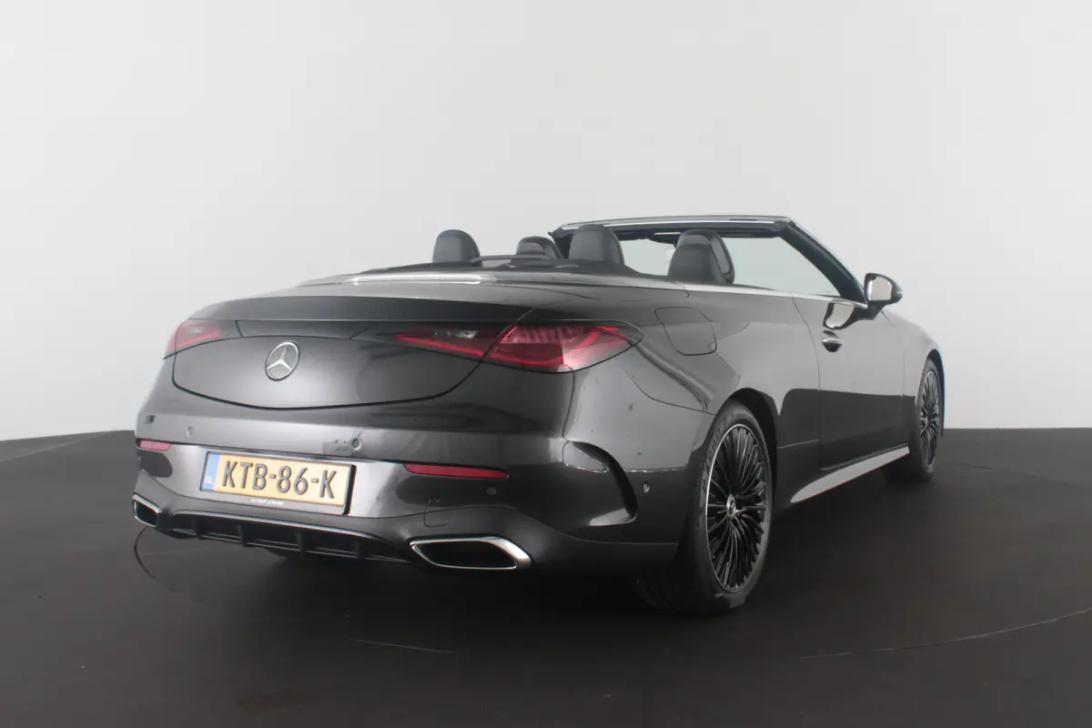 200 AMG Line > Night-pakket/Graphite Grey/High Performance LED