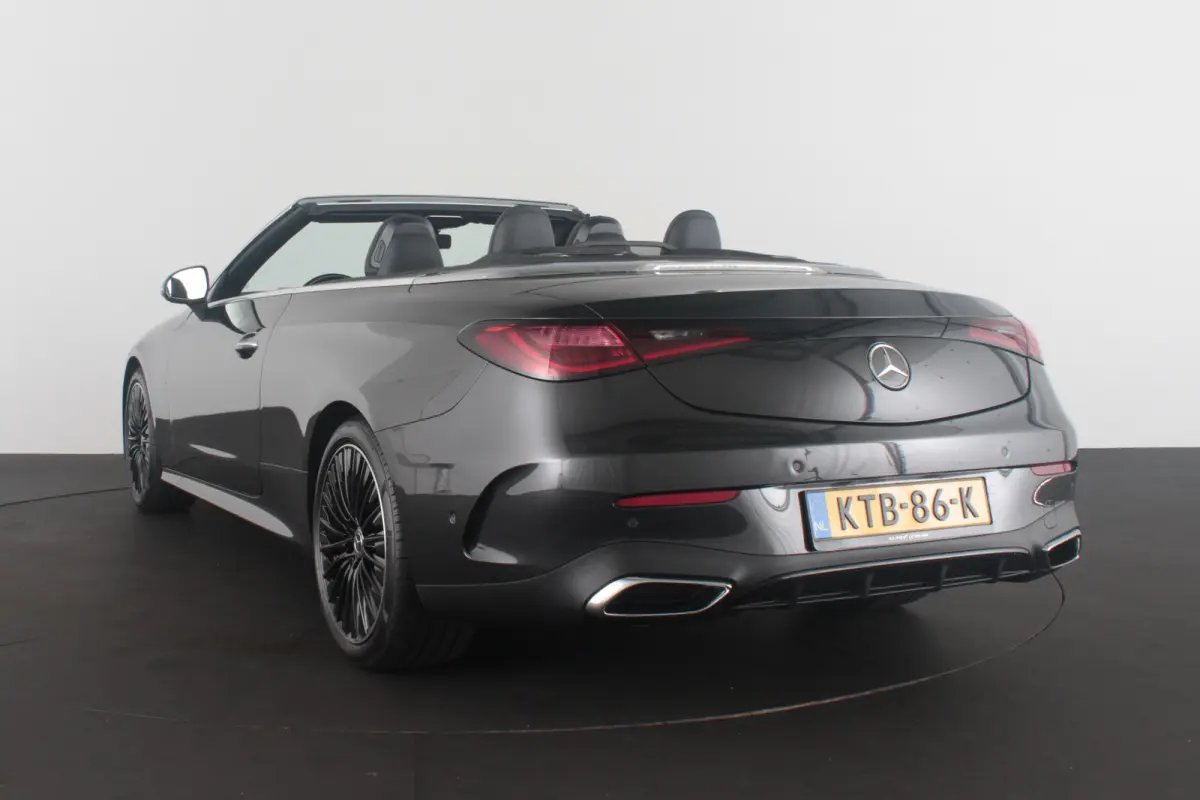 200 AMG Line > Night-pakket/Graphite Grey/High Performance LED