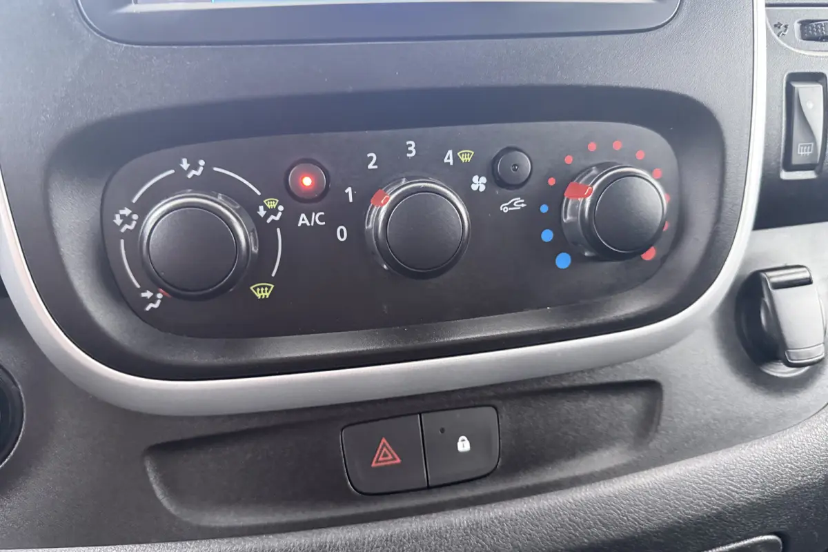 1.6 dCi T29 L1H1 Comfort Energy Trekhaak Houtenvloer Cruise