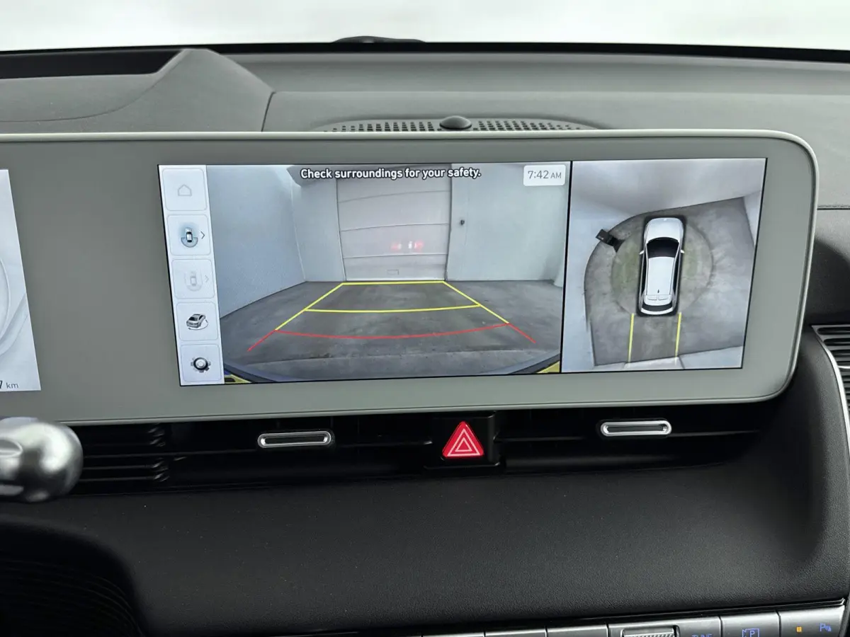 Lounge 73kWh | ACC | HUD | 360 camera | stoel/stuurverwarming | Stoelventilatie | Memory | Keyless |