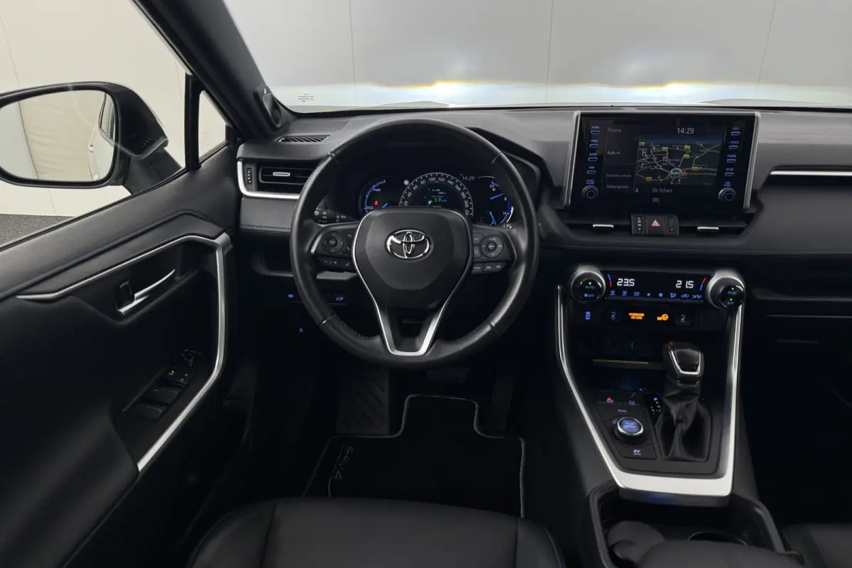2.5 Hybrid AWD Bi-Tone Carplay Adapt. Cruise Camera