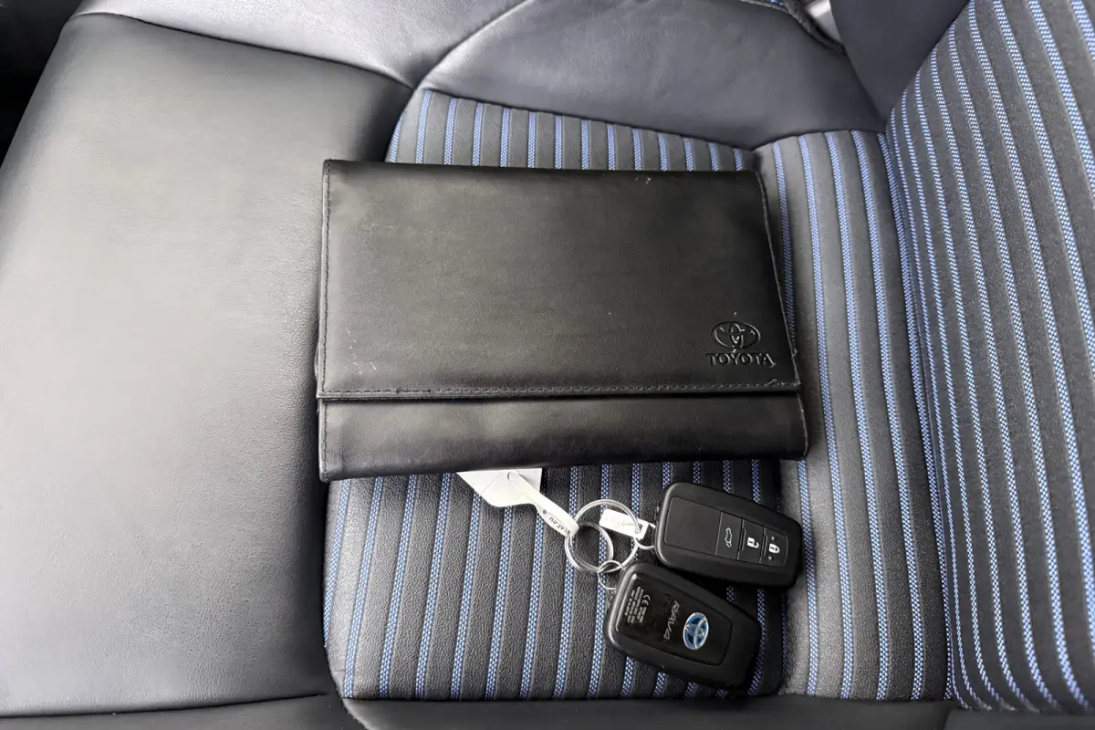 2.5 Hybrid AWD Bi-Tone Carplay Adapt. Cruise Camera