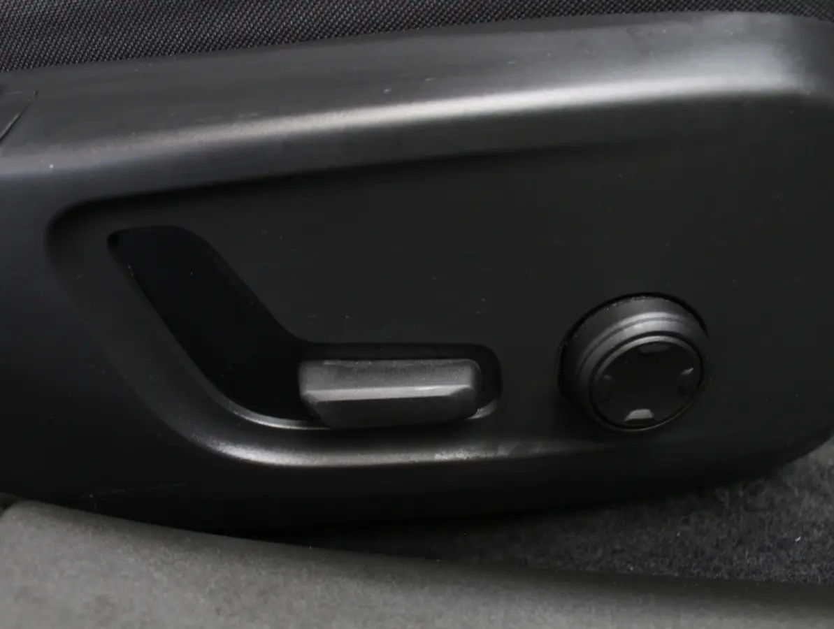 Standard Range Single Motor 69 kWh PILOTPACK | SOH 95% | CARPLAY | 360CAMERA | ADAPCRUISE | WEGKLAPTRHAAK | LMV19 | CLIMATE | STOELVERW | MEMSTOEL | DAB | LED