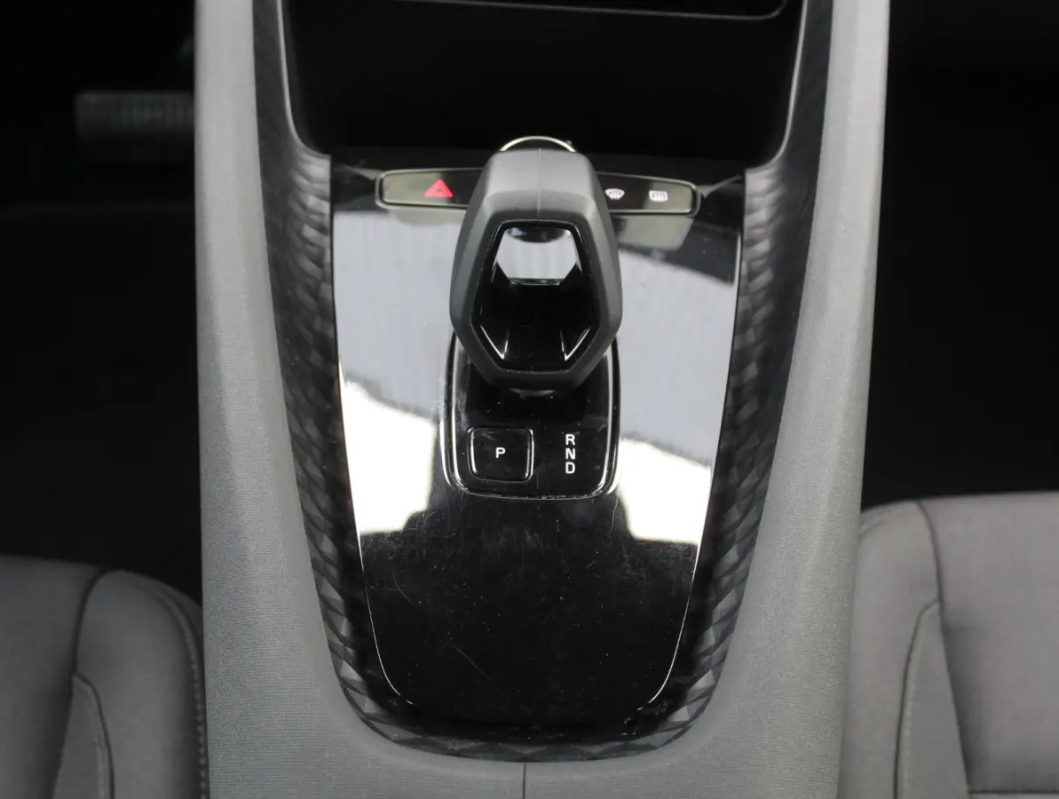 Standard Range Single Motor 69 kWh PILOTPACK | SOH 95% | CARPLAY | 360CAMERA | ADAPCRUISE | WEGKLAPTRHAAK | LMV19 | CLIMATE | STOELVERW | MEMSTOEL | DAB | LED