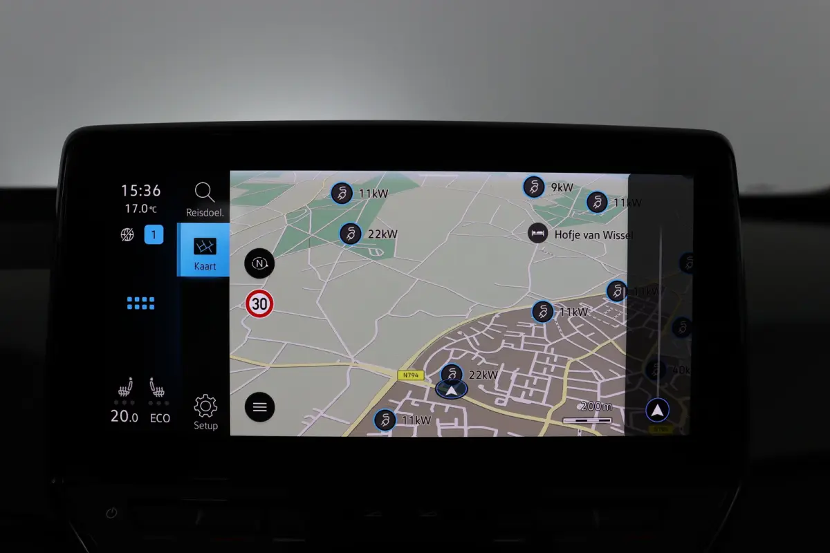 First Plus 58 kWh | Cruise Control Adaptief | Panoramadak | Stoel-/stuurverwarming | Camera | Parkeersensoren | Matrix LED | Apple Carplay & Android Auto