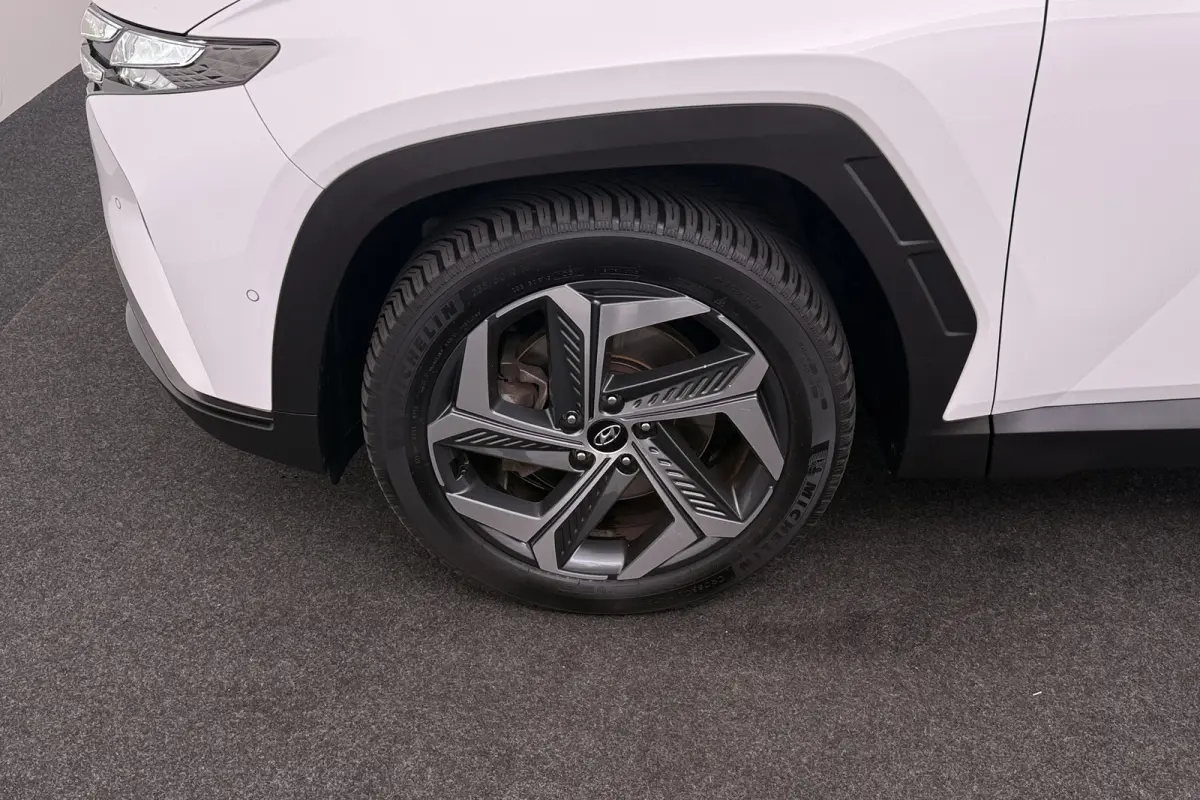 1.6 T-GDI PHEV Premium 4WD 360* Camera Memory Adapt.Cruise