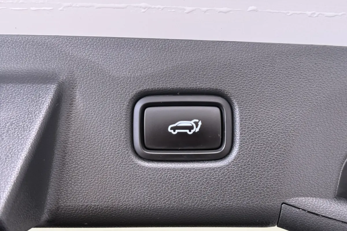 1.6 T-GDI PHEV Premium 4WD 360* Camera Memory Adapt.Cruise