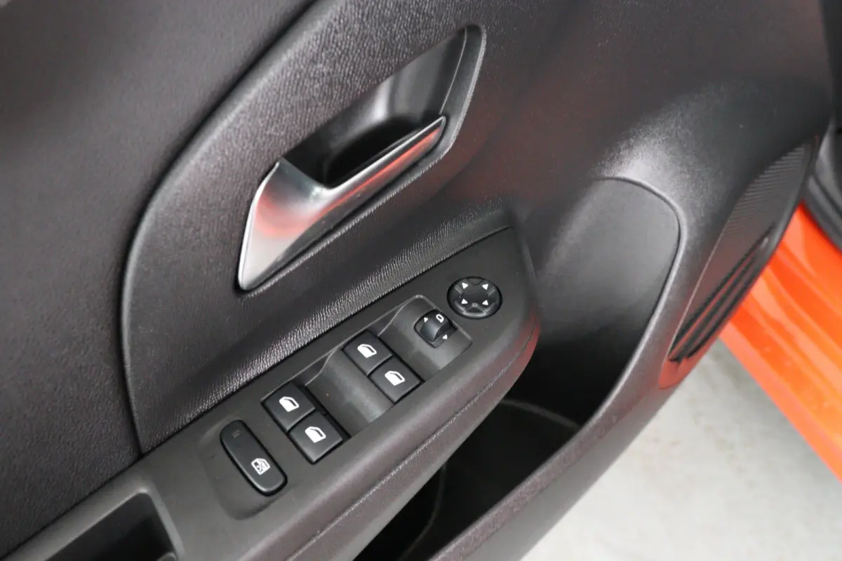Elegance 50 kWh | SOH 90% | Navigatie | Parkeersensoren | Stoel & Stoelverwarming | Climate Control | Cruise Control | Apple Carplay & Android Auto |