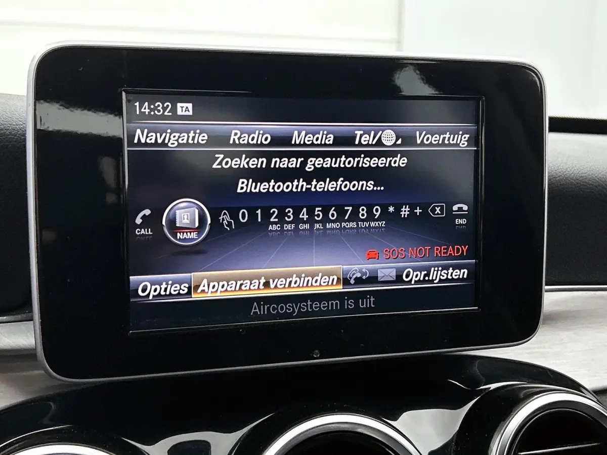 180 Premium | ACHTERUITRIJCAMERA | STOELVERWARMING | TREKHAAK | NAVIGATIE | PARKEERSENSOREN | LED VERLICHTING | CRUISE CONTROL | BLUETOOTH | DYNAMIC SELECT | DODEHOEKSENSOREN | SFEERVERLICHT