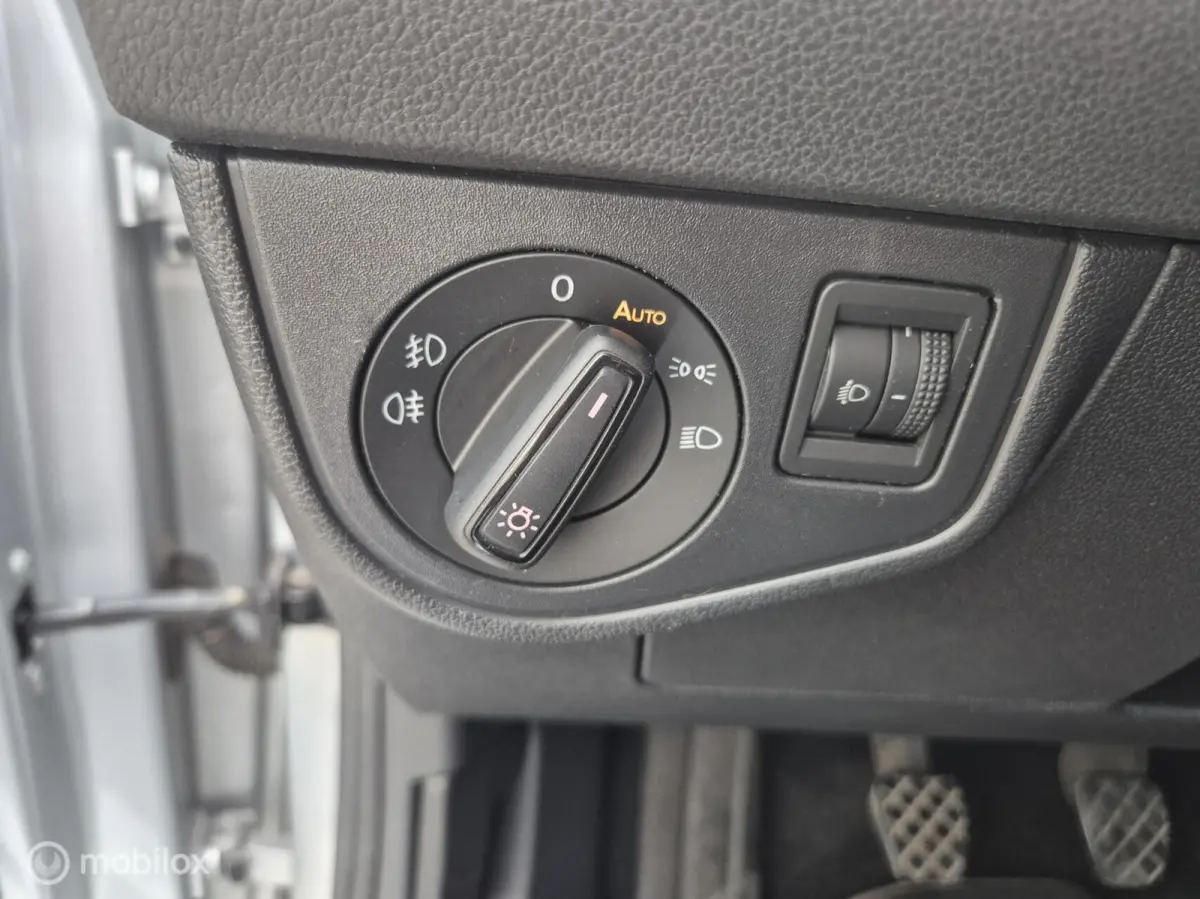 1.0 TSI Highline |Navi| Stoelverw|Clima|