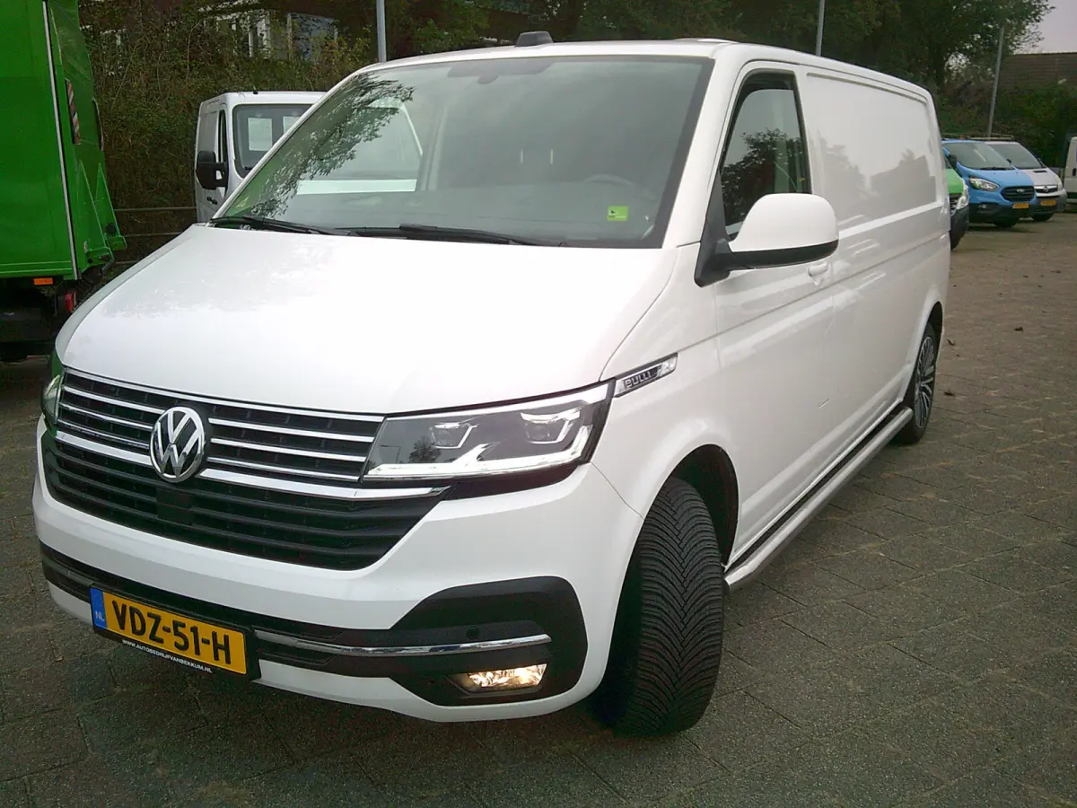 2.0 TDI L2H1 28 Bulli VOORZIEN VAN AIRCO+CRUISE+NAVIGATIE !!!!