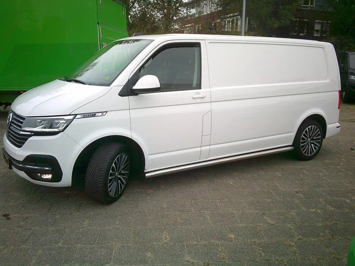 2.0 TDI L2H1 28 Bulli VOORZIEN VAN AIRCO+CRUISE+NAVIGATIE !!!!