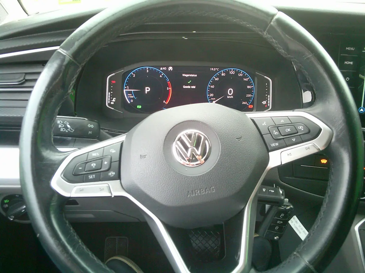 2.0 TDI L2H1 28 Bulli VOORZIEN VAN AIRCO+CRUISE+NAVIGATIE !!!!