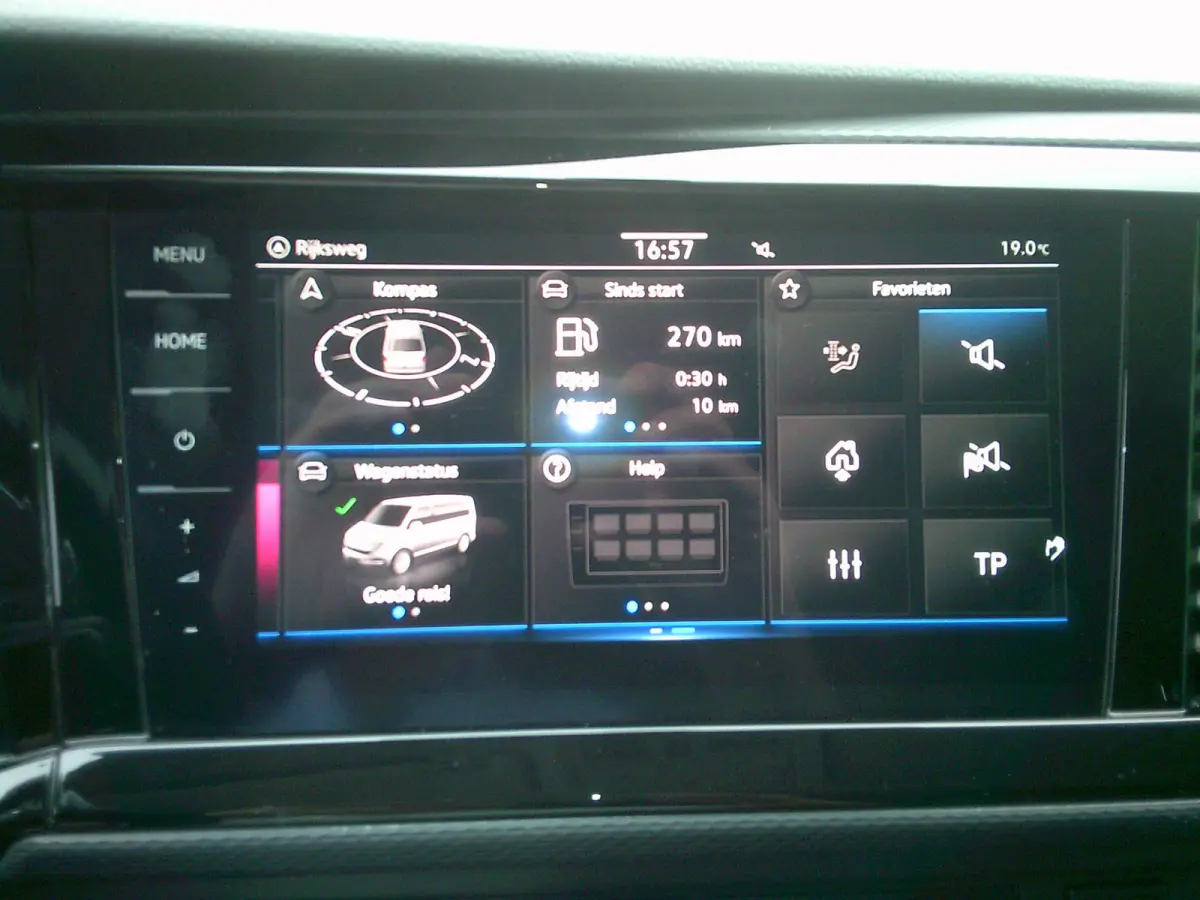 2.0 TDI L2H1 28 Bulli VOORZIEN VAN AIRCO+CRUISE+NAVIGATIE !!!!