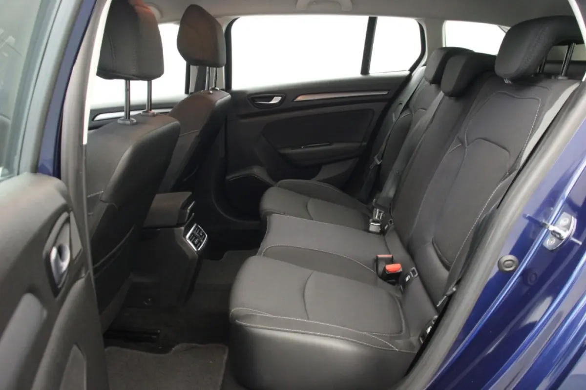 Estate 1.6 E-Tech Plug-In Hybrid 160 Business Zen - Digitaal Cockpit, Carplay, Camera