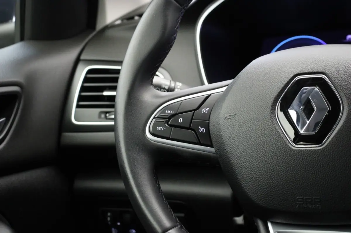 Estate 1.6 E-Tech Plug-In Hybrid 160 Business Zen - Digitaal Cockpit, Carplay, Camera