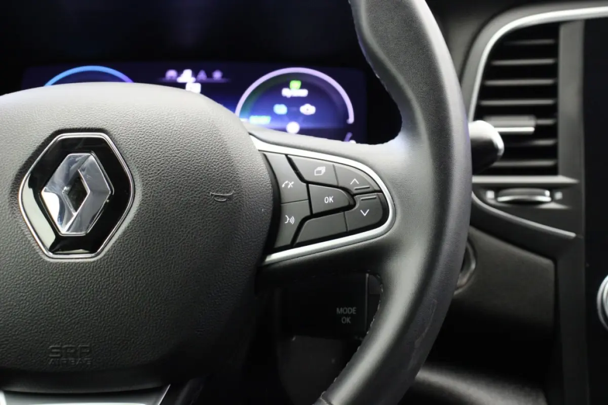 Estate 1.6 E-Tech Plug-In Hybrid 160 Business Zen - Digitaal Cockpit, Carplay, Camera