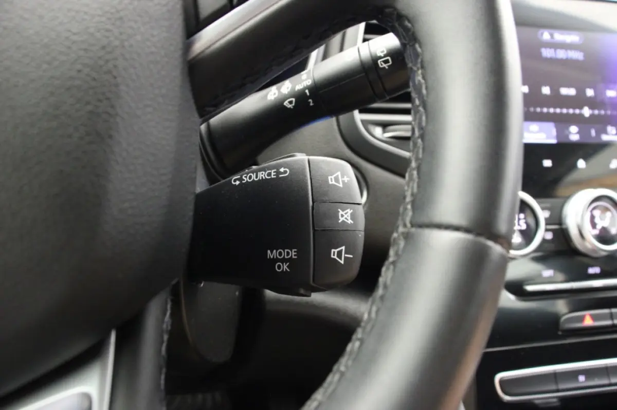 Estate 1.6 E-Tech Plug-In Hybrid 160 Business Zen - Digitaal Cockpit, Carplay, Camera