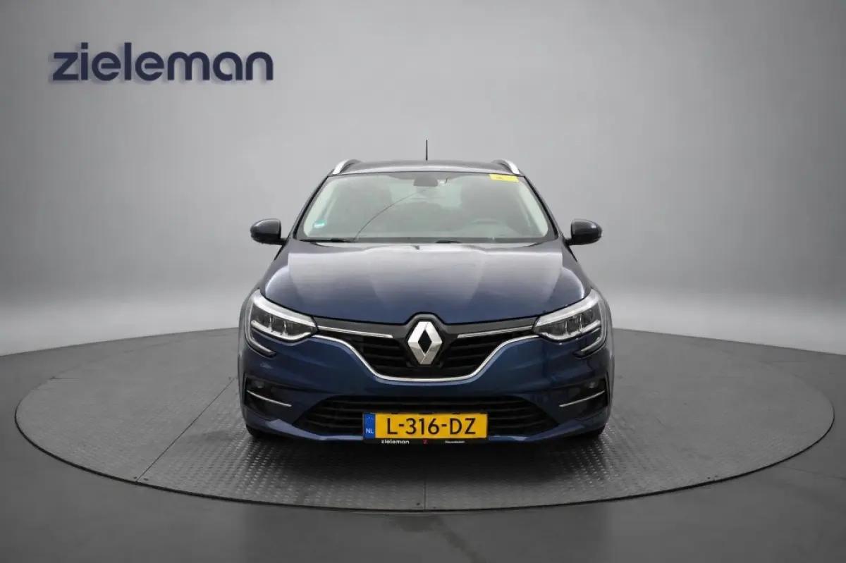 Estate 1.6 E-Tech Plug-In Hybrid 160 Business Zen - Digitaal Cockpit, Carplay, Camera