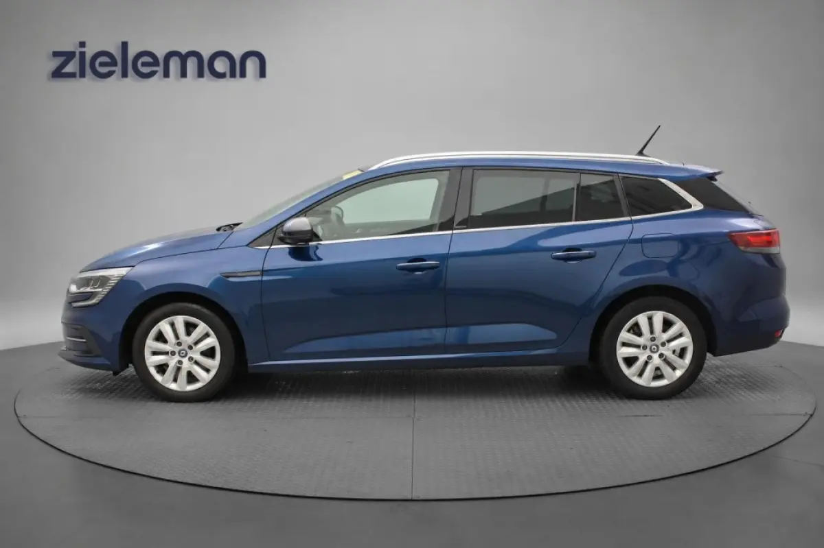 Estate 1.6 E-Tech Plug-In Hybrid 160 Business Zen - Digitaal Cockpit, Carplay, Camera