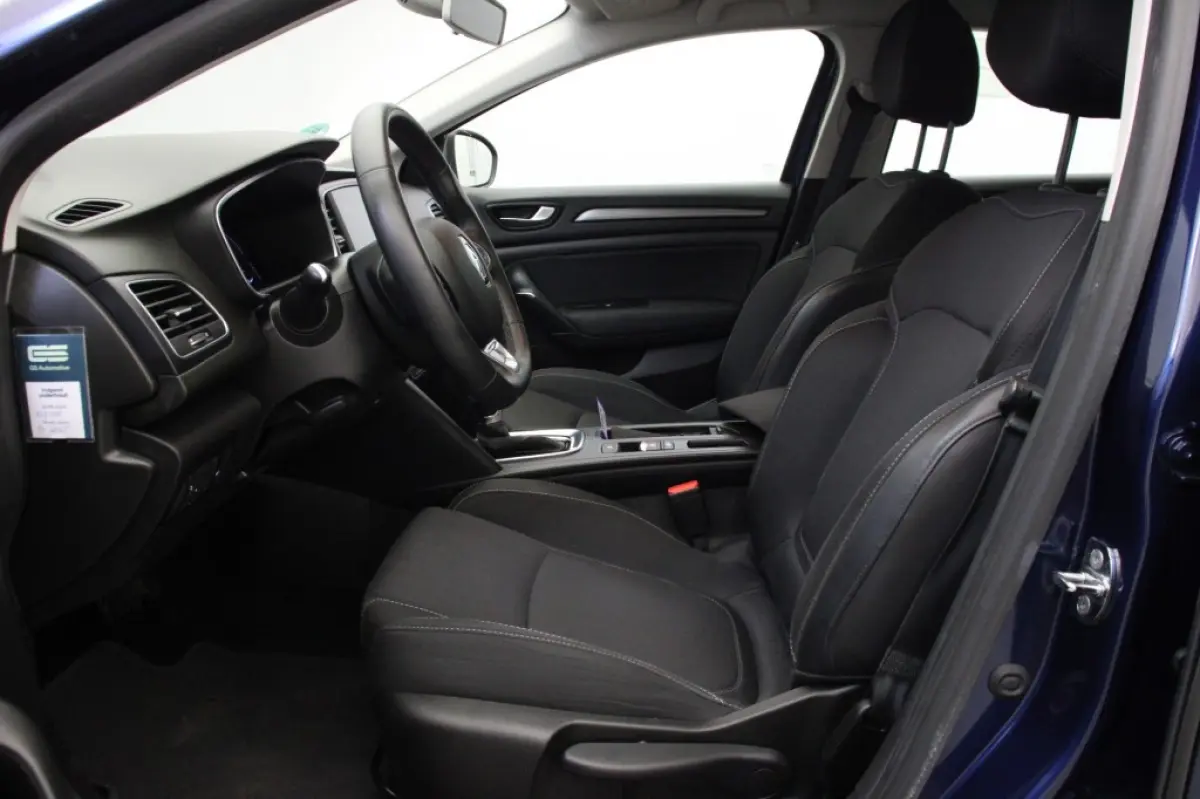 Estate 1.6 E-Tech Plug-In Hybrid 160 Business Zen - Digitaal Cockpit, Carplay, Camera