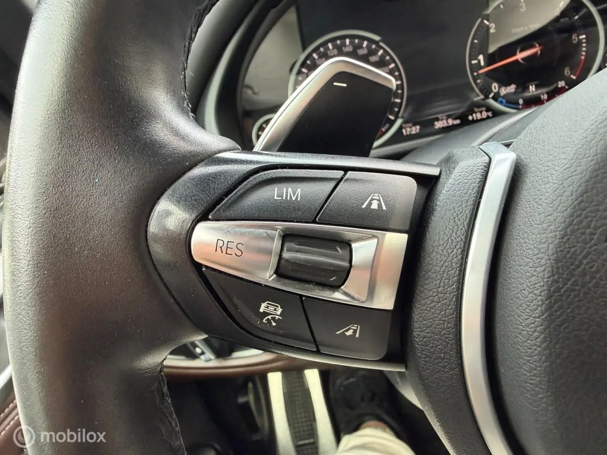 xDrive40d M-Sport | ACC | Pano | HUD | 360° | HK