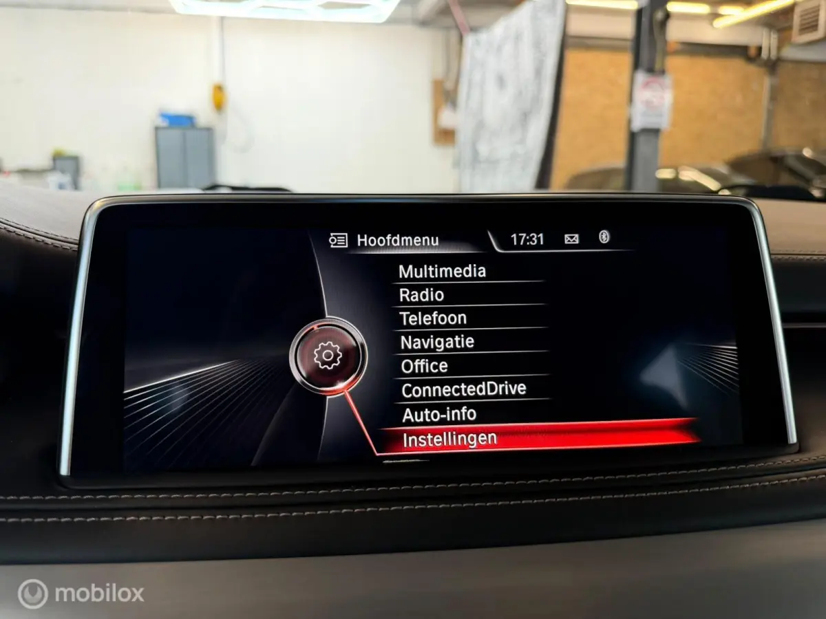 xDrive40d M-Sport | ACC | Pano | HUD | 360° | HK