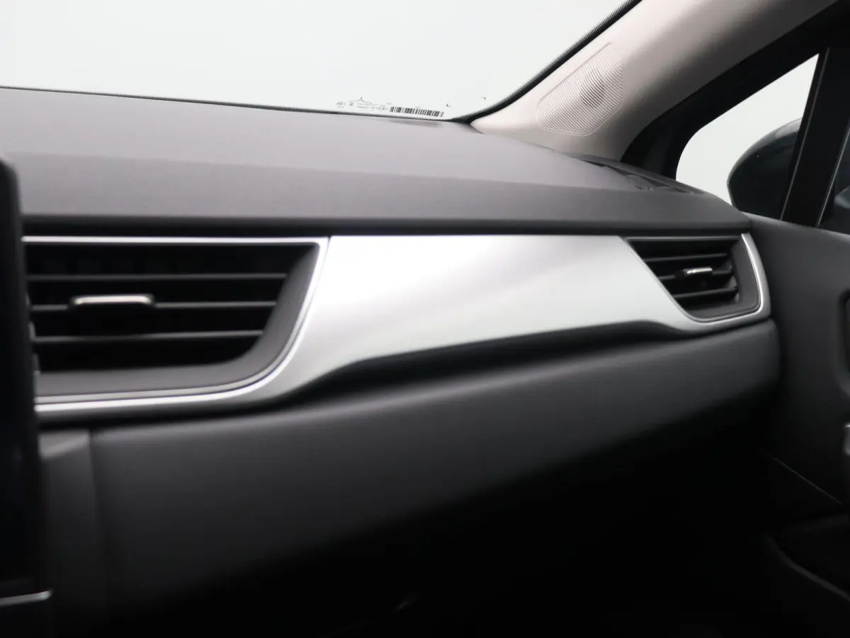 1.3 mild hybrid 140 techno | Schuif en Kanteldak | Navigatie | Achteruitrijcamera | Climate Control |