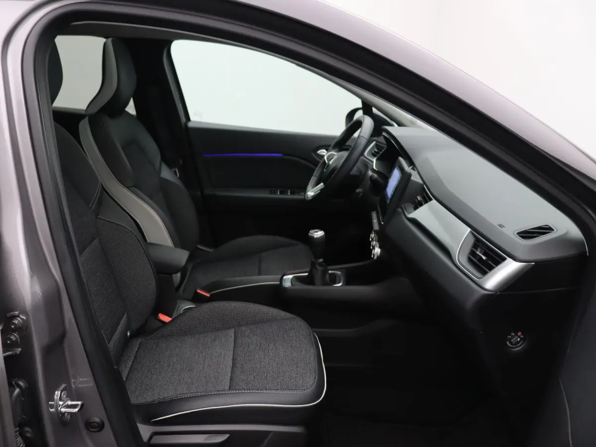 1.3 mild hybrid 140 techno | Schuif en Kanteldak | Navigatie | Achteruitrijcamera | Climate Control |