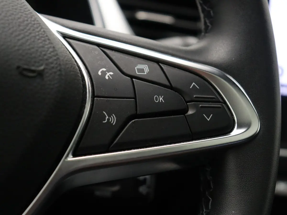 1.3 mild hybrid 140 techno | Schuif en Kanteldak | Navigatie | Achteruitrijcamera | Climate Control |