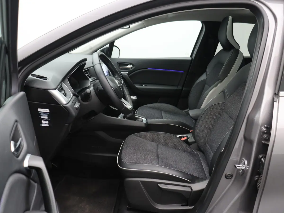 1.3 mild hybrid 140 techno | Schuif en Kanteldak | Navigatie | Achteruitrijcamera | Climate Control |