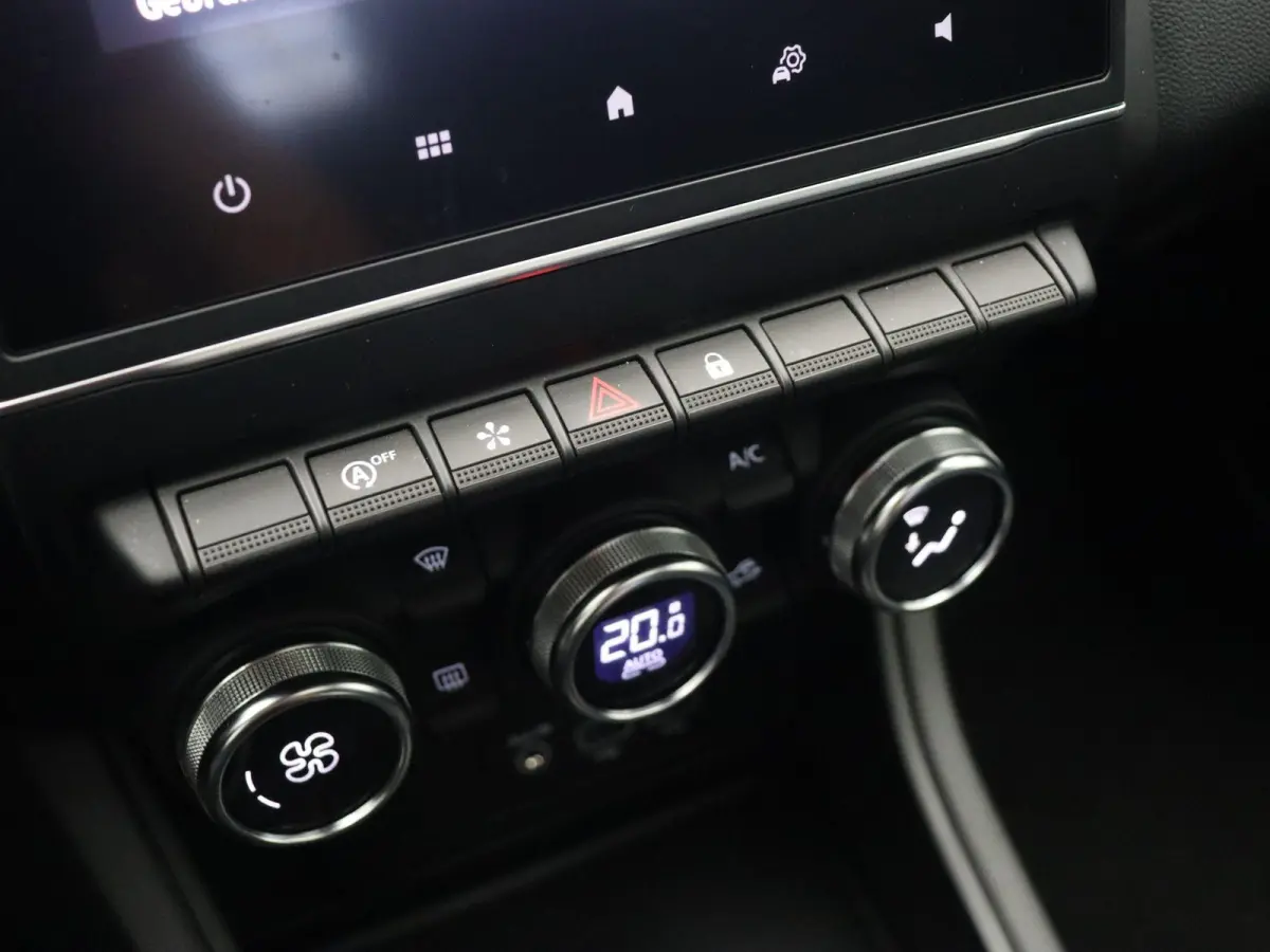 1.3 mild hybrid 140 techno | Schuif en Kanteldak | Navigatie | Achteruitrijcamera | Climate Control |