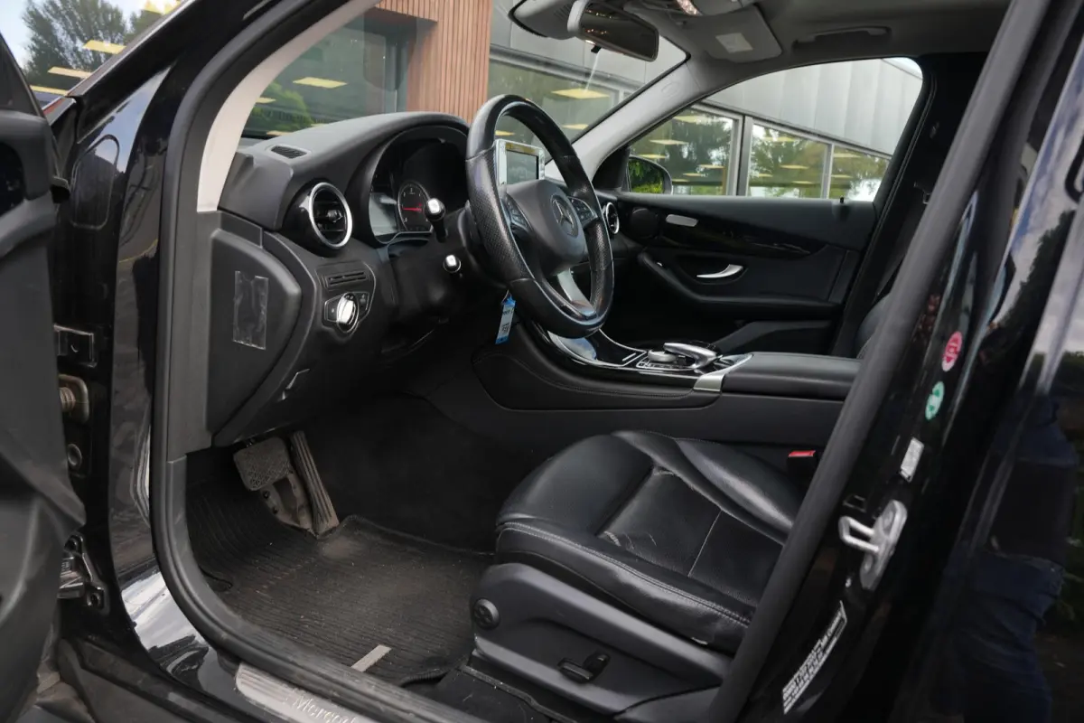 250 d 4MATIC Prestige Panoramadak Leer Stoelverwarming PDC 17''LM