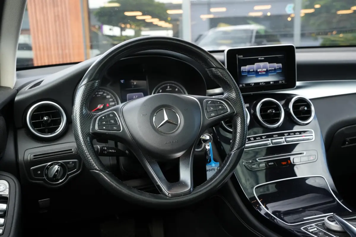 250 d 4MATIC Prestige Panoramadak Leer Stoelverwarming PDC 17''LM